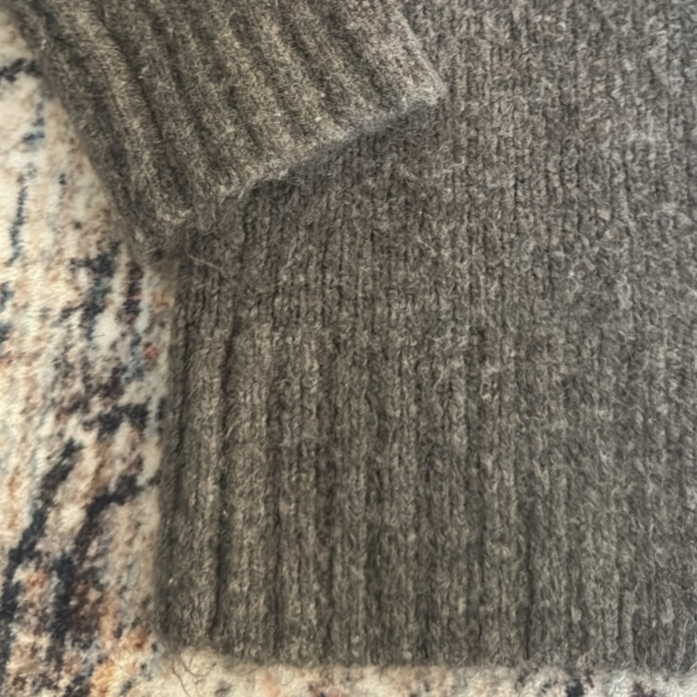 Old Navy Basic Sweater - image 3